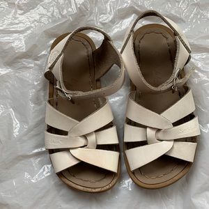 Saltwater Sandals sz8